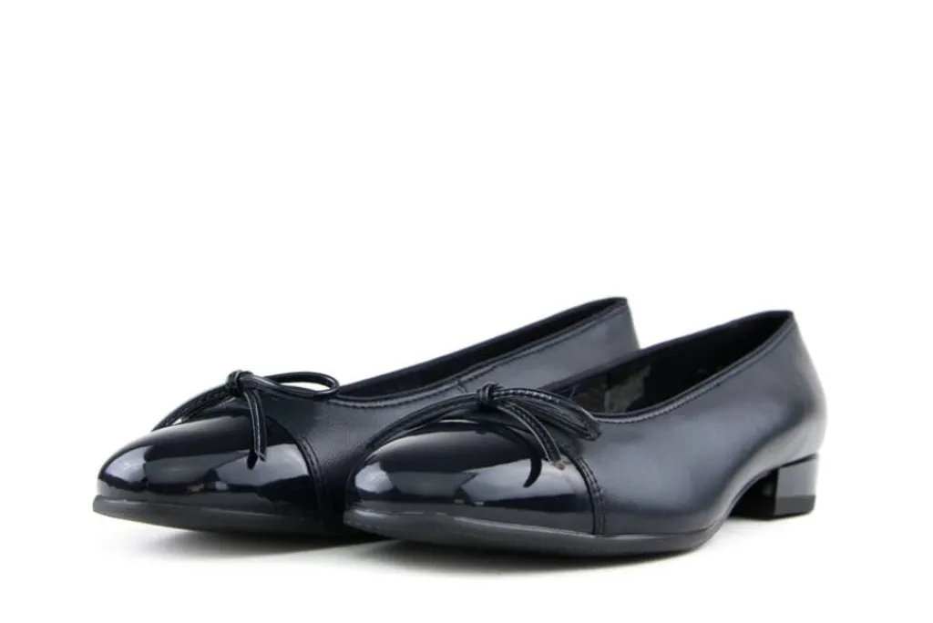 Ballerina's | Loafers / Instappers^Ara Ballerina Bari Blauw Leer Lak