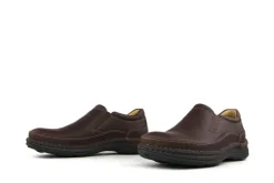Instappers | Loafers / Instappers^Clarks Instappers Nature Easy Bruin